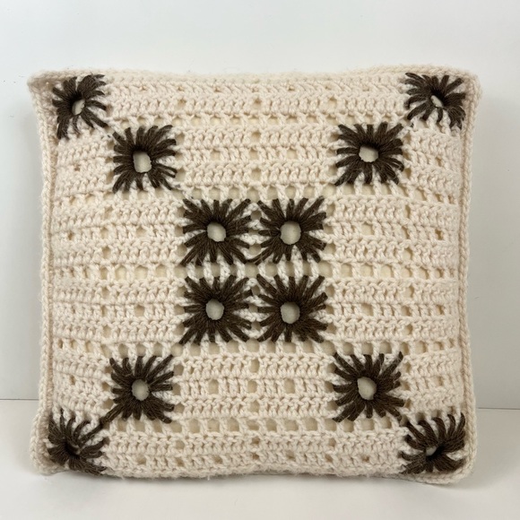 Handmade Vintage Crocheted Ivory and Olive Green Decorative Throw Pillow - Picture 1 of 11